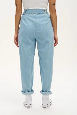Lucy & Yak Addison - Tapered Denim Jeans in Light Wash Blue Outlet