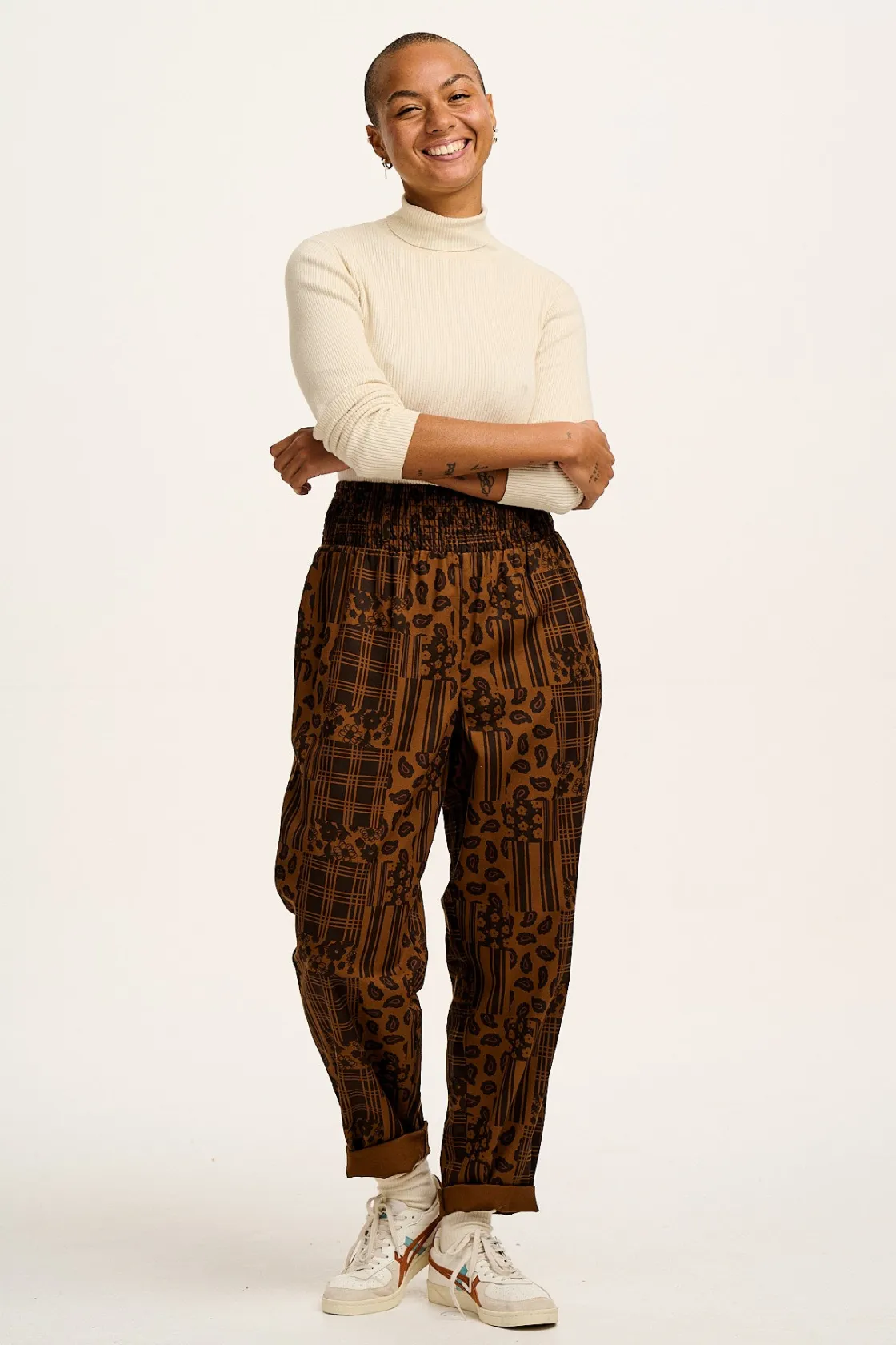 Lucy & Yak Alexa - Cotton Trousers in Brown Penny Patchwork Print Hot