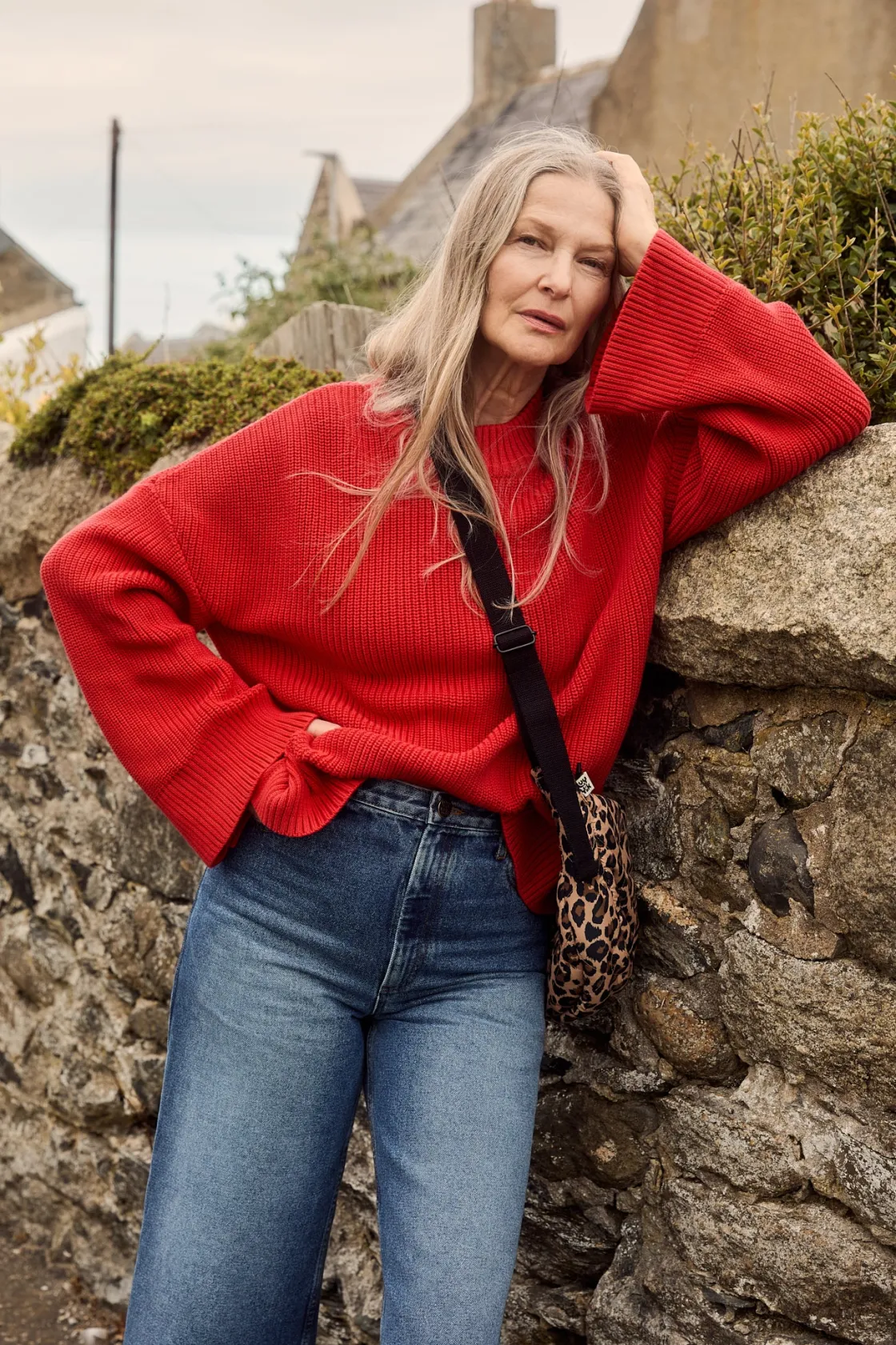 Lucy & Yak Amari - Oversized Knitted Jumper in Red Outlet