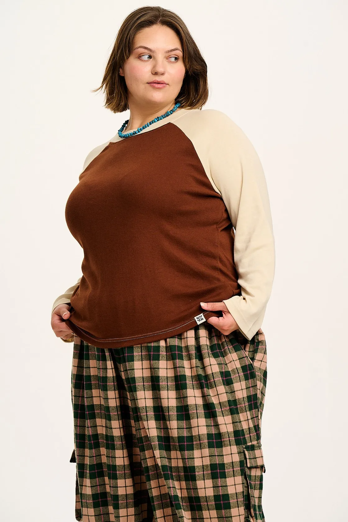Lucy & Yak Avi - Long Sleeve Raglan Tee in Cream & Brown Block Discount