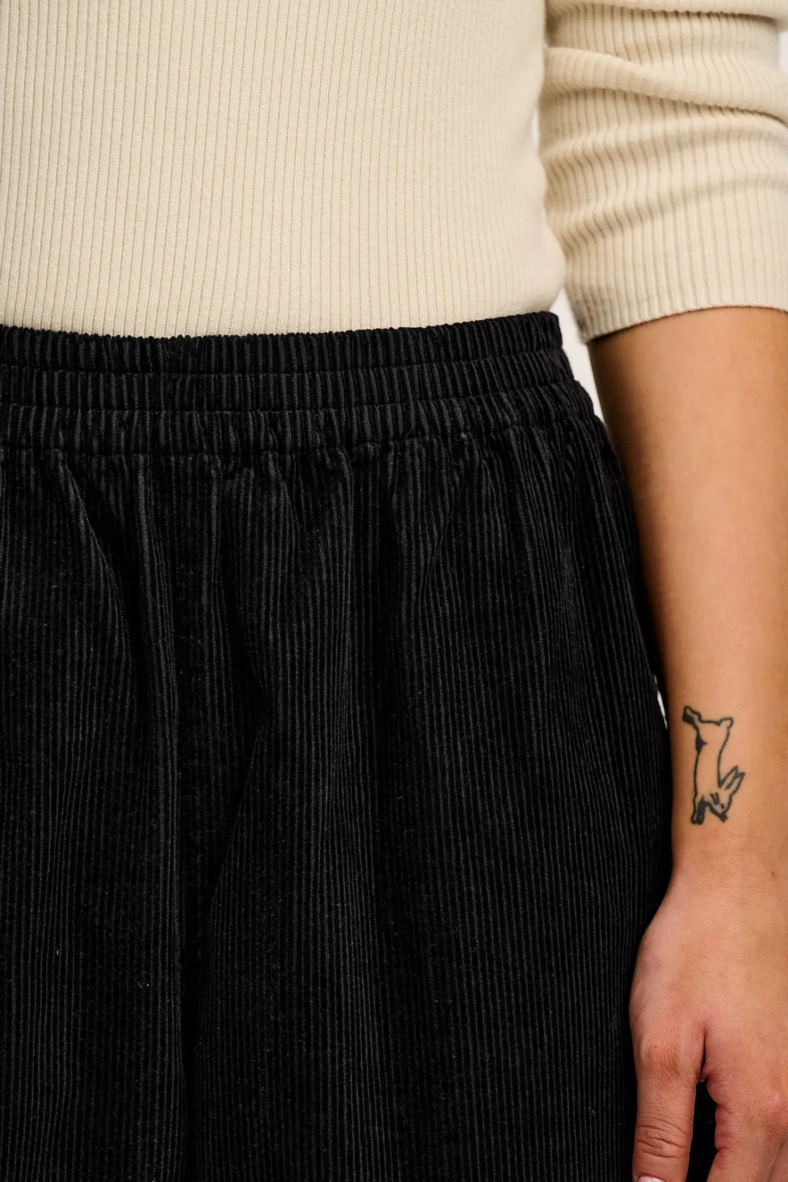 Lucy & Yak Billie - Corduroy Trousers in Black Clearance