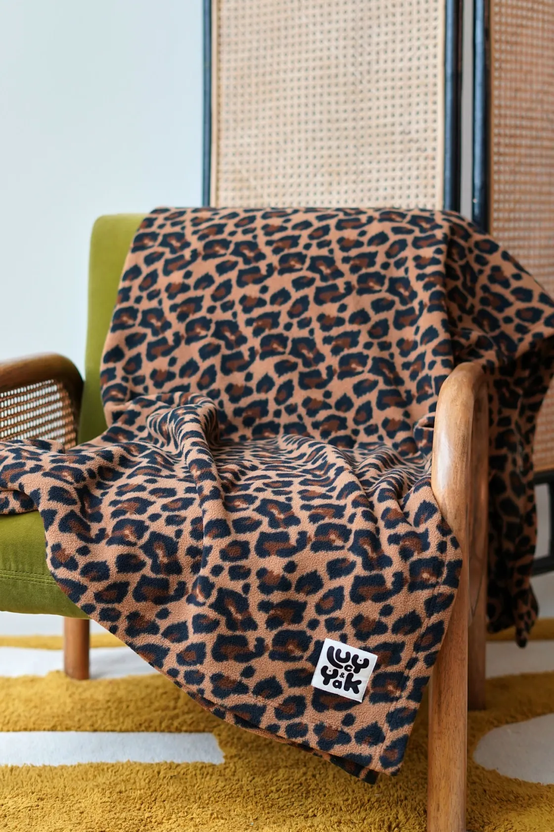 Lucy & Yak Braor - Polar Fleece Blanket in Leopard Print Best