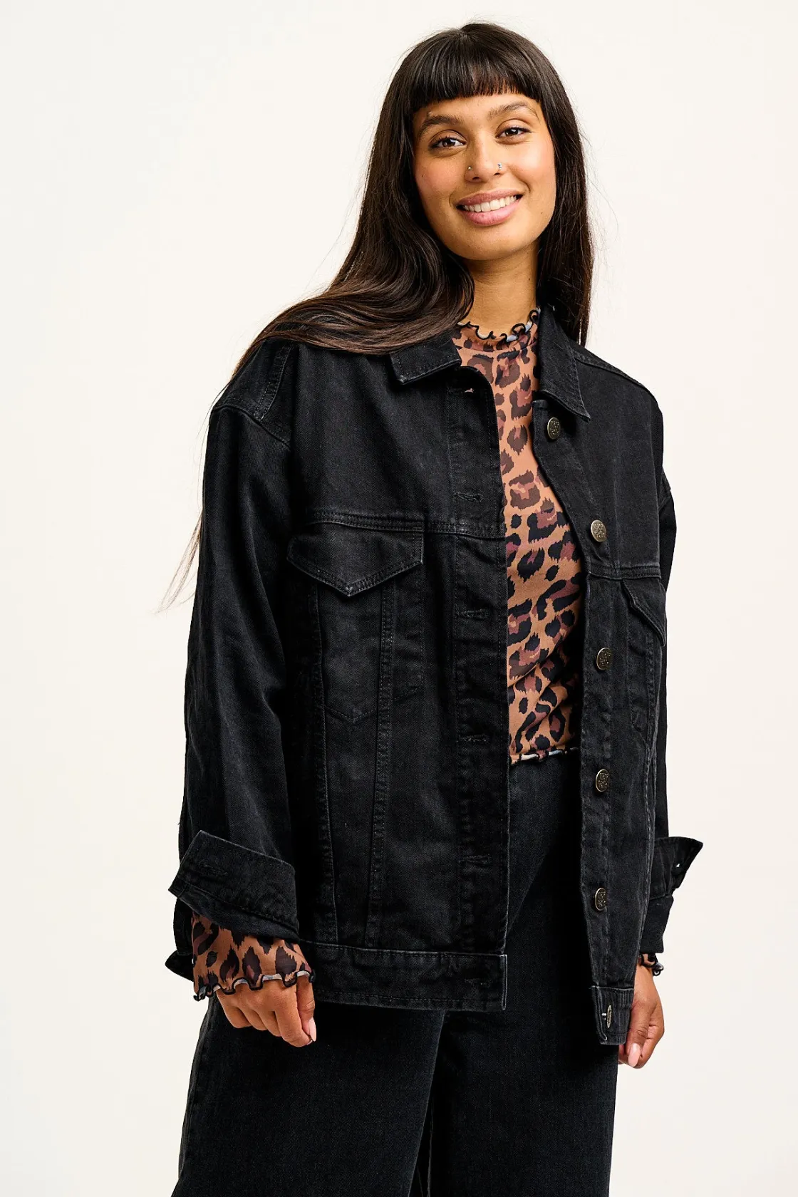 Lucy & Yak Callaway - Trucker Cotton Jacket in Washed Black Denim Outlet