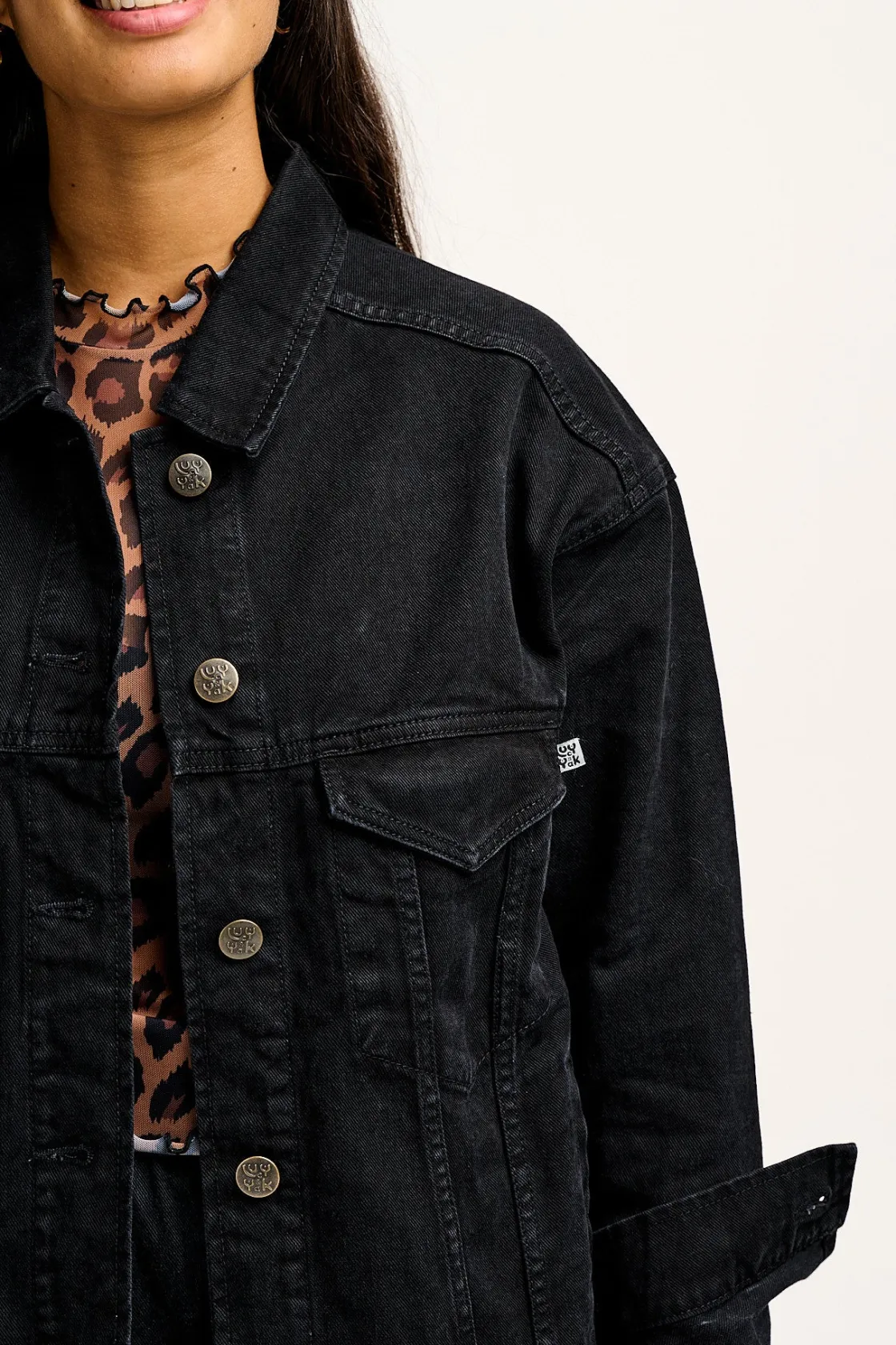 Lucy & Yak Callaway - Trucker Cotton Jacket in Washed Black Denim Outlet