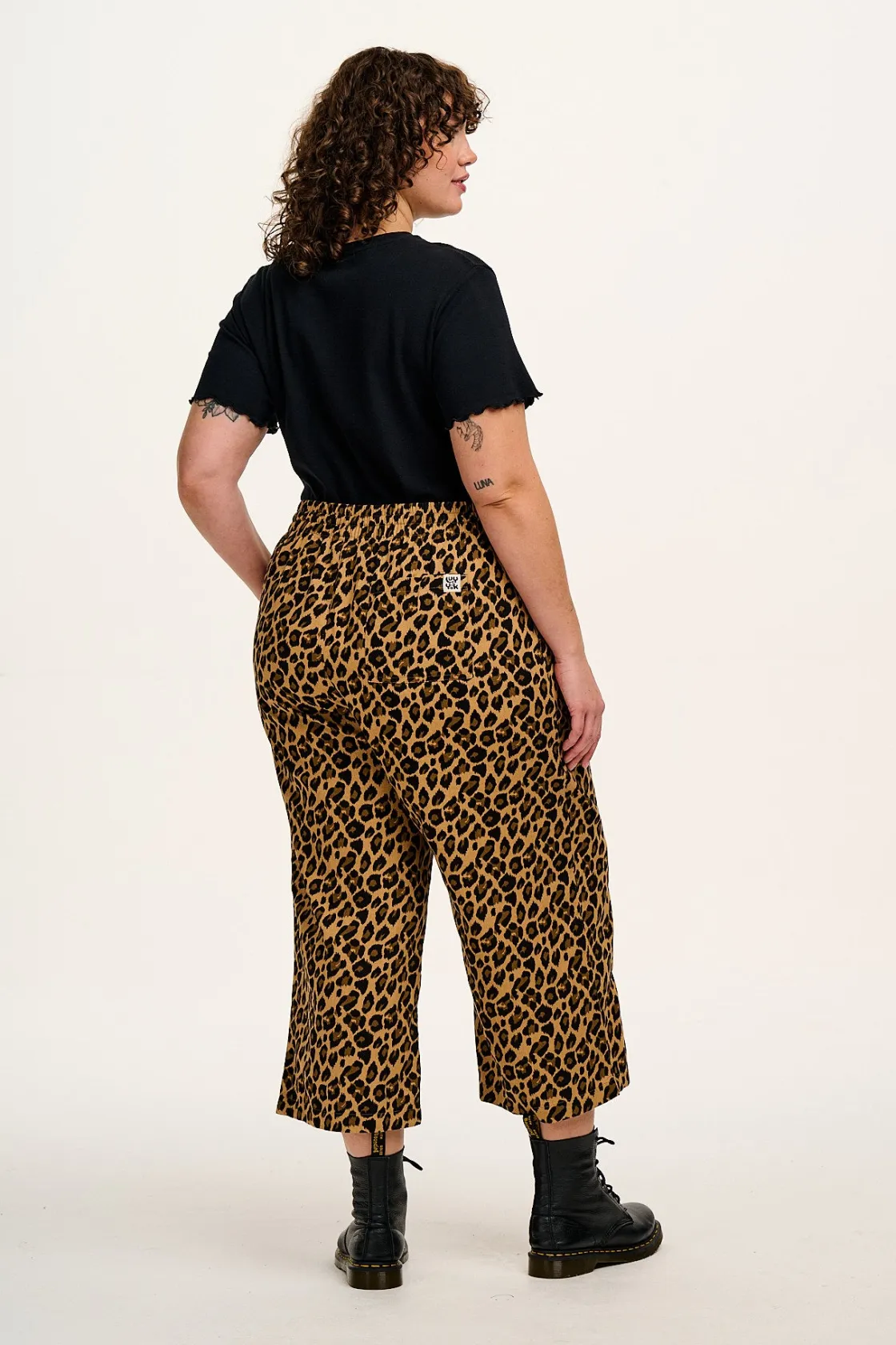 Lucy & Yak Chuck - Wide Leg Cotton Trousers in Leopard Print Hot