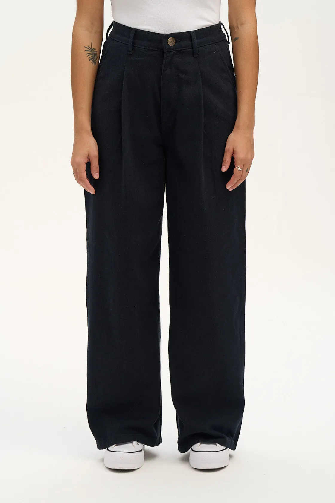 Lucy & Yak Cole - Baggy Wide Leg Denim Jeans in Black New