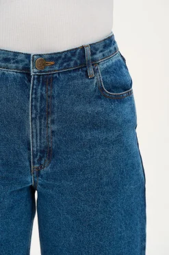 Lucy & Yak Drew - Straight Leg Denim Jeans in Mid Wash Blue Fashion