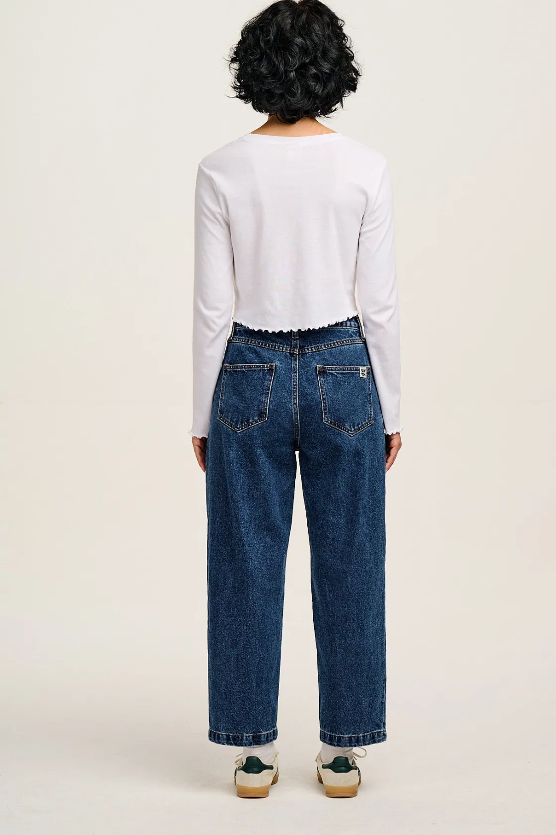 Lucy & Yak Drew - Straight Leg Denim Jeans in Mid Wash Blue Fashion