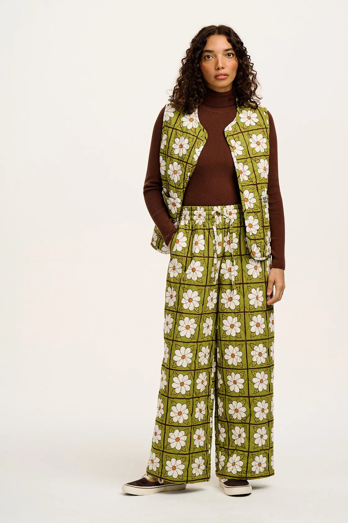 Lucy & Yak Emery - Reversible Quilted Gilet in Romneya Floral Print Sale