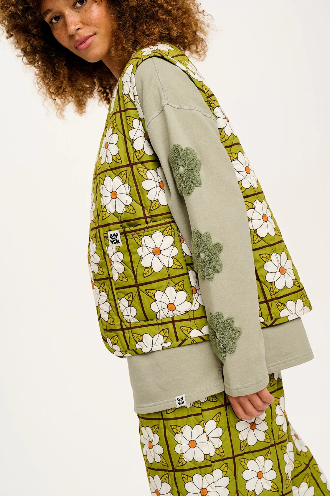 Lucy & Yak Emery - Reversible Quilted Gilet in Romneya Floral Print Sale