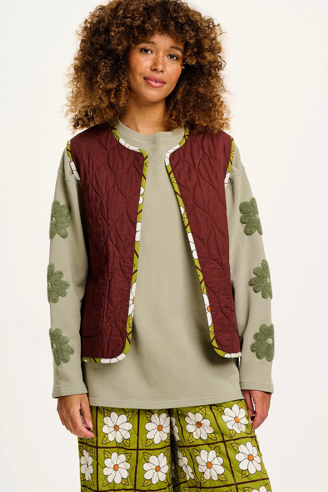 Lucy & Yak Emery - Reversible Quilted Gilet in Romneya Floral Print Sale