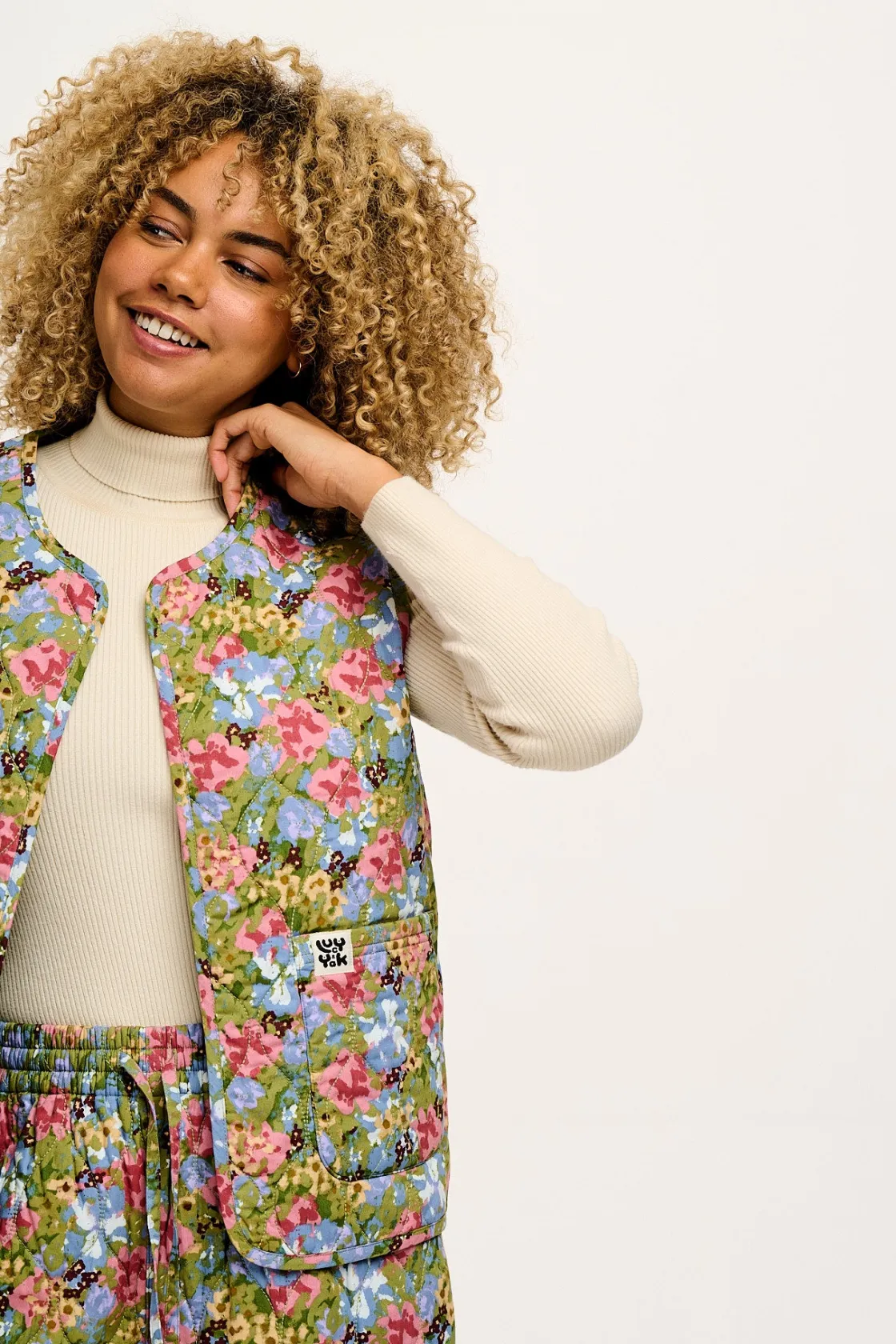 Lucy & Yak Emery - Reversible Quilted Gilet in Elsinore Floral Print Clearance