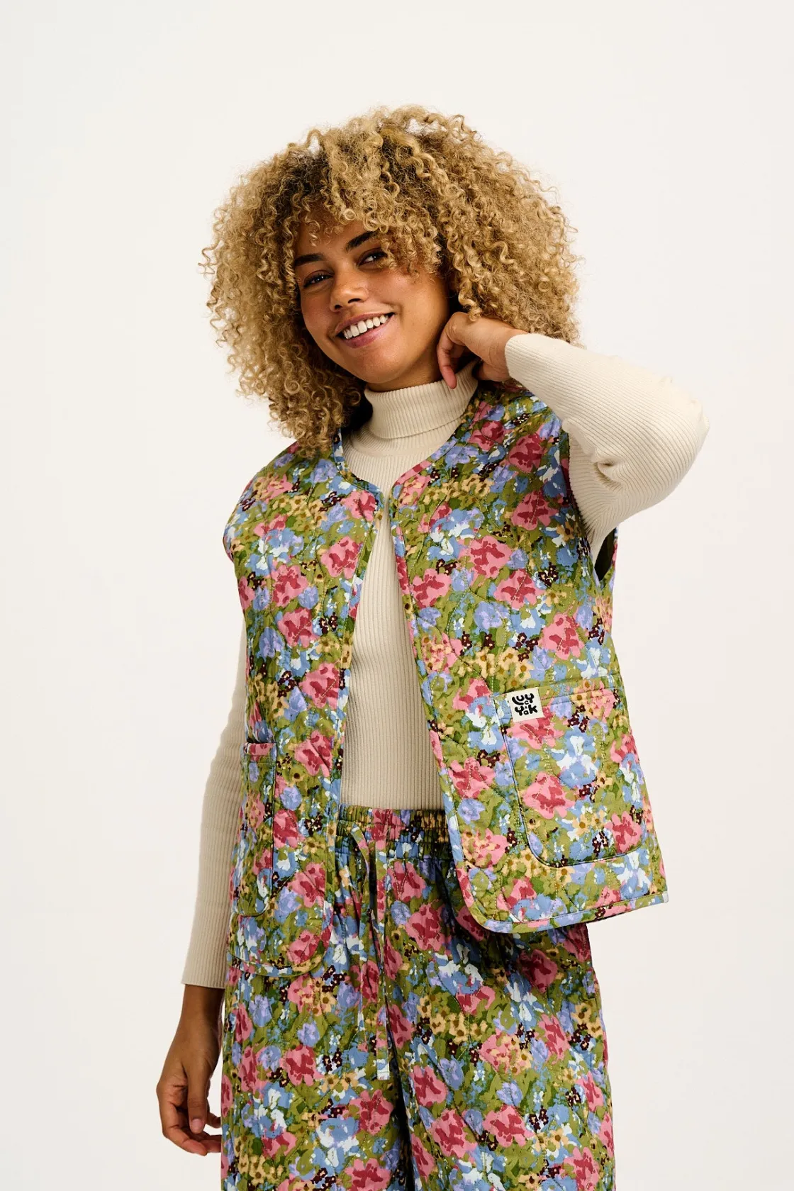 Lucy & Yak Emery - Reversible Quilted Gilet in Elsinore Floral Print Clearance