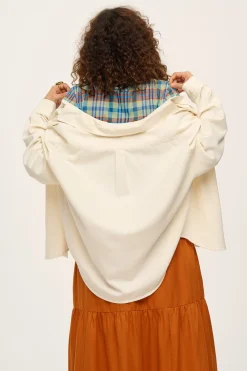 Lucy & Yak Lenny - Cotton Shirt in Ecru Hot