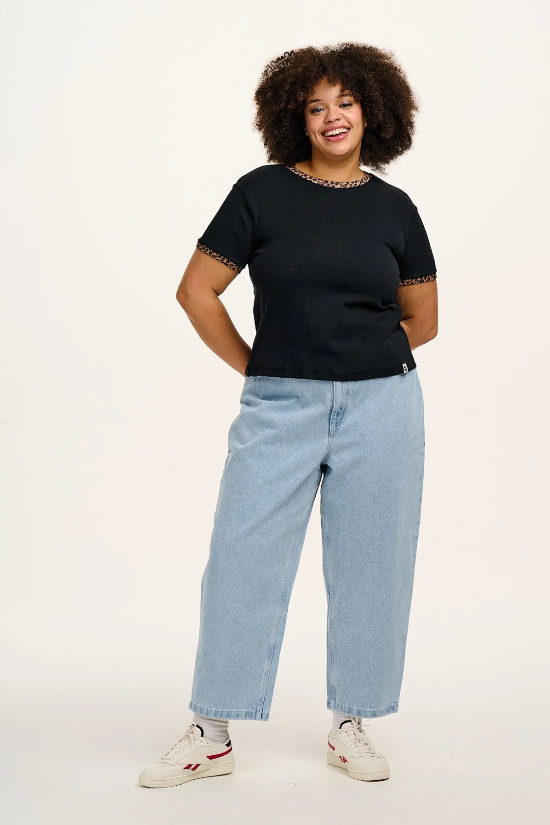 Lucy & Yak Maya - Cotton Tee in Black Leopard Print Outlet