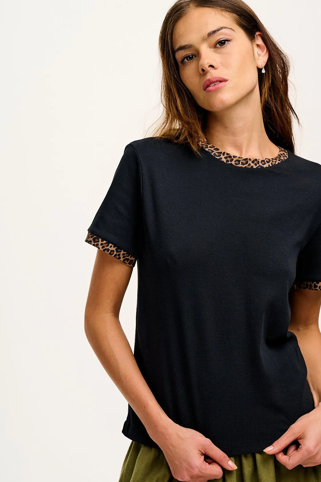 Lucy & Yak Maya - Cotton Tee in Black Leopard Print Outlet