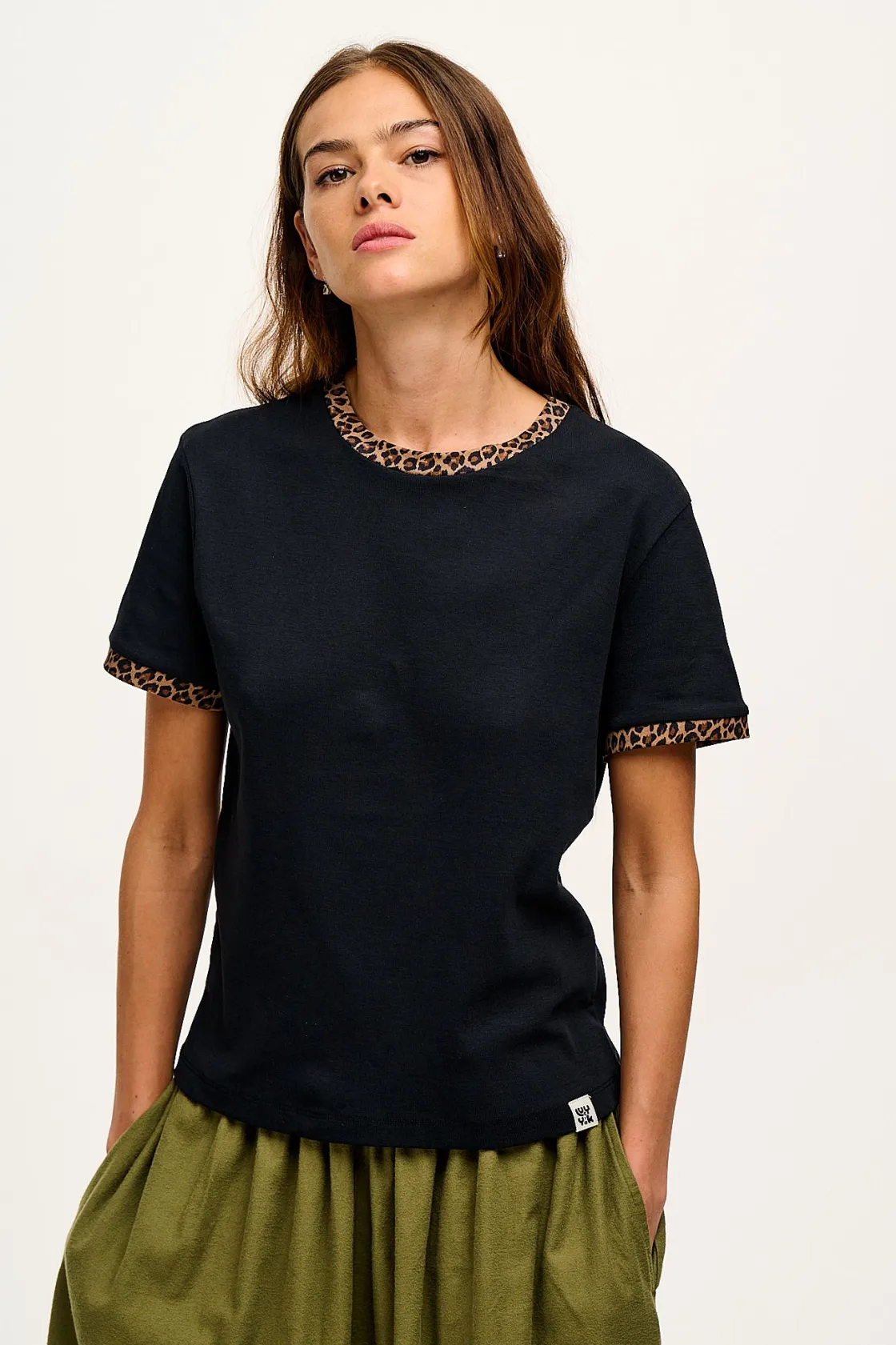 Lucy & Yak Maya - Cotton Tee in Black Leopard Print Outlet