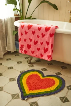 Lucy & Yak Tomas - Rainbow Heart Rug Outlet